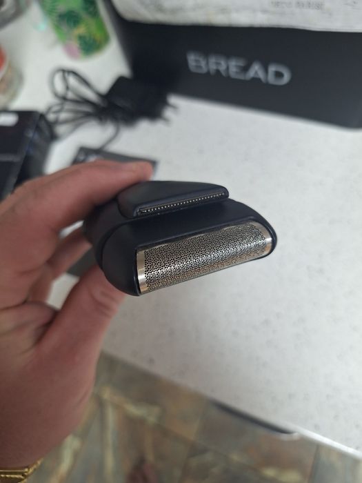 Електрическа самобръсначка Braun Series 1 130s, Миеща се, SmartFoil, Ч