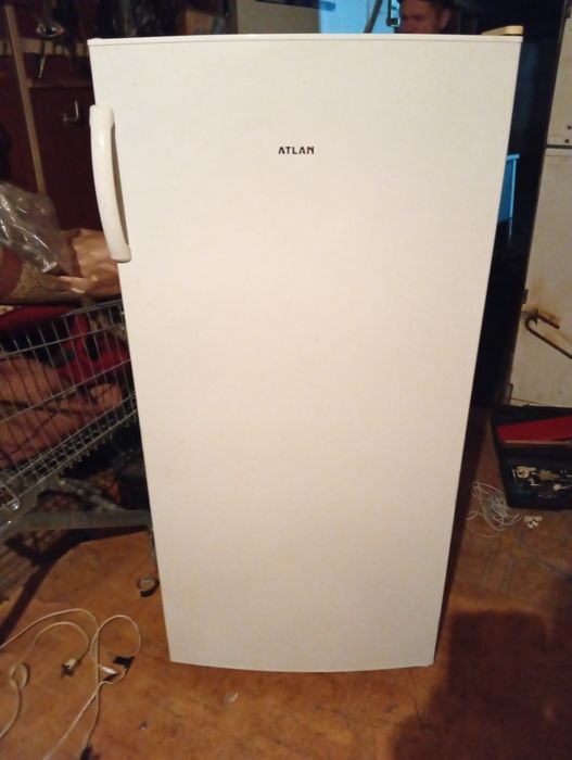 Продам морозилку