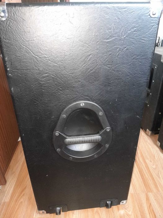 Китарен кабинет Bugera 412FBK