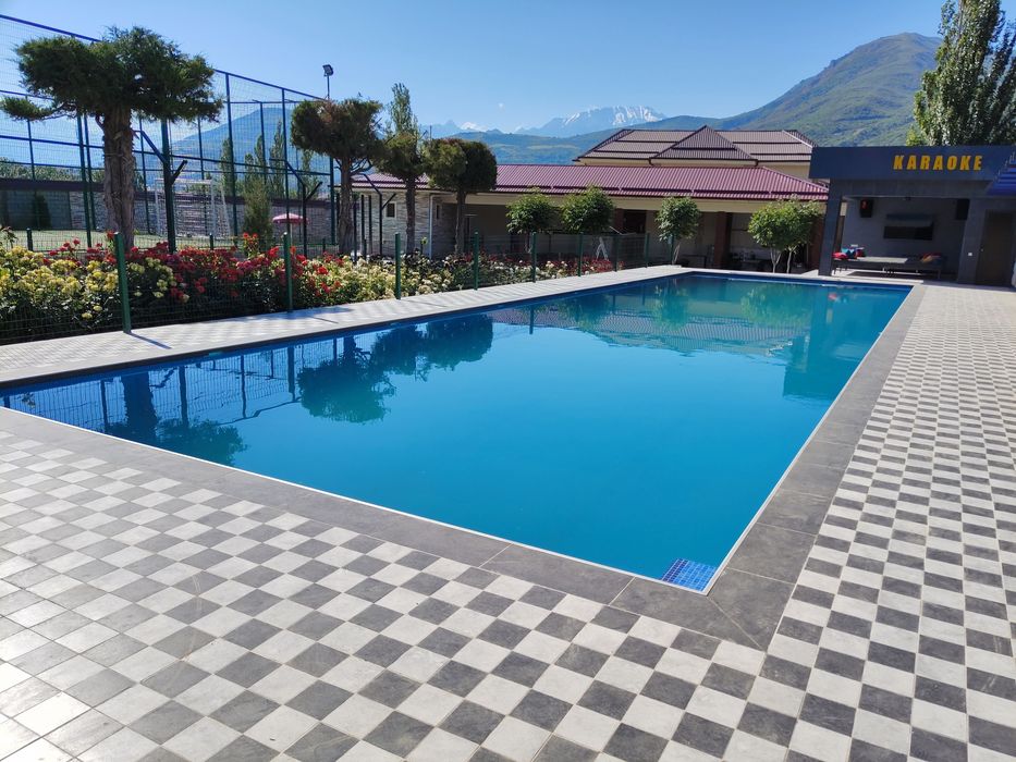 Обслуживание бассейн