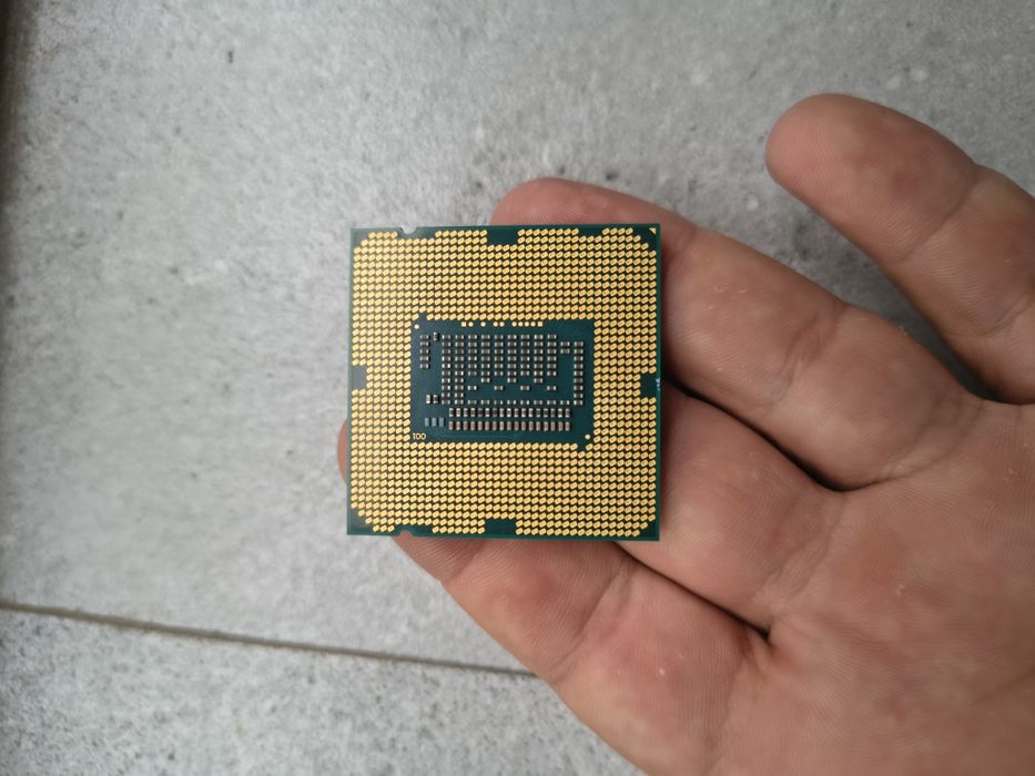 Intel Core i5 3350p (4 core)