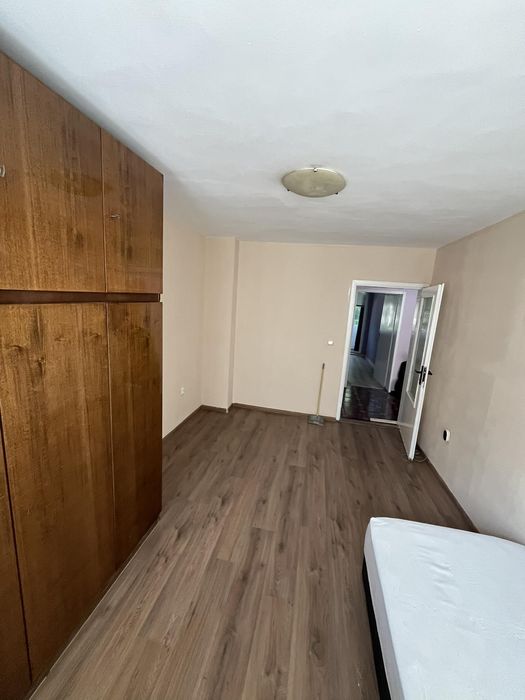 Дава се под наем Тристаен апартамент в Варна, Колхозен пазар - 65 кв.м за 500 € - Снимка #3