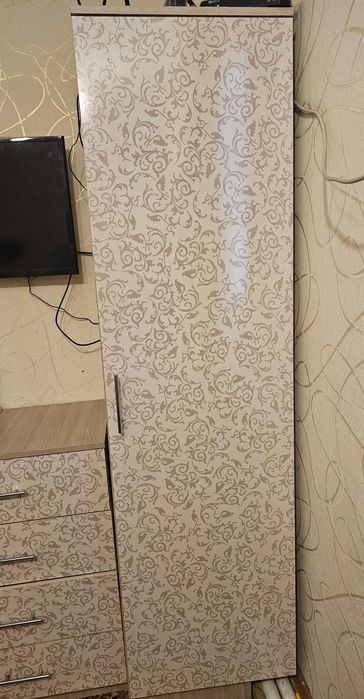 Продам шкаф и комод