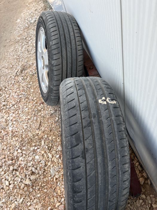 Джанти VW с летни гуми в добро състояние