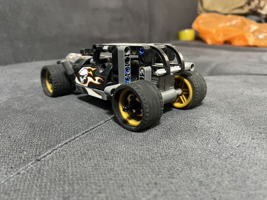 Машинка лего инерционная