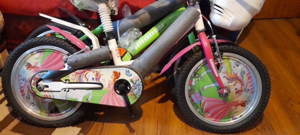 Bicicleta copii cu roți pe 16
