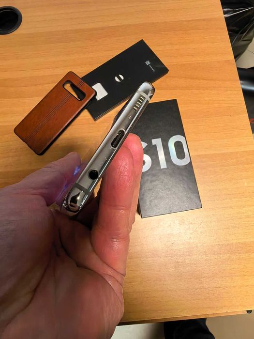 Samsung S10 128gb cu 8ram