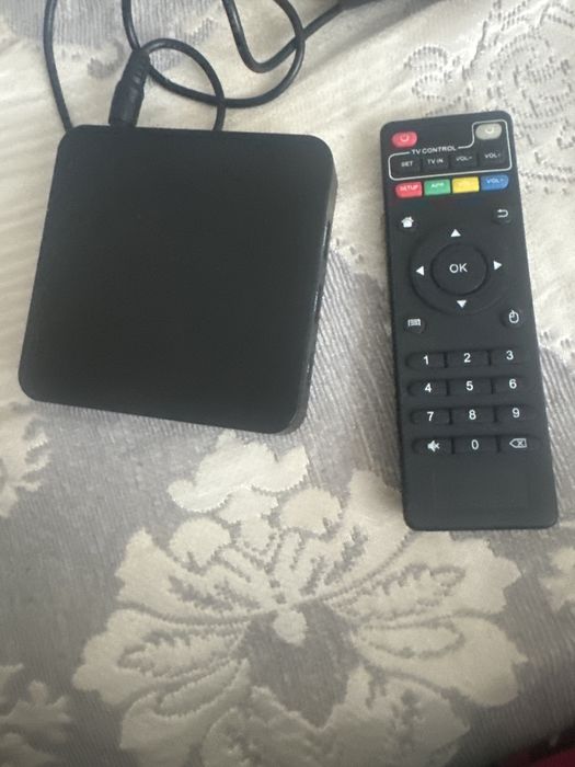 Продам тв приставку