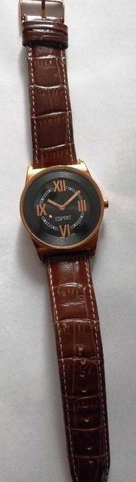 Ceas dama Esprit Quartz – Rose Gold cu Cadran Negru și Curea Piele