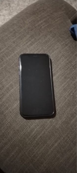 Продам iPhone 11