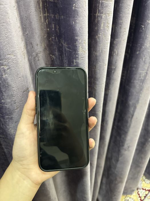 Айфон 13  срочно продам!!!