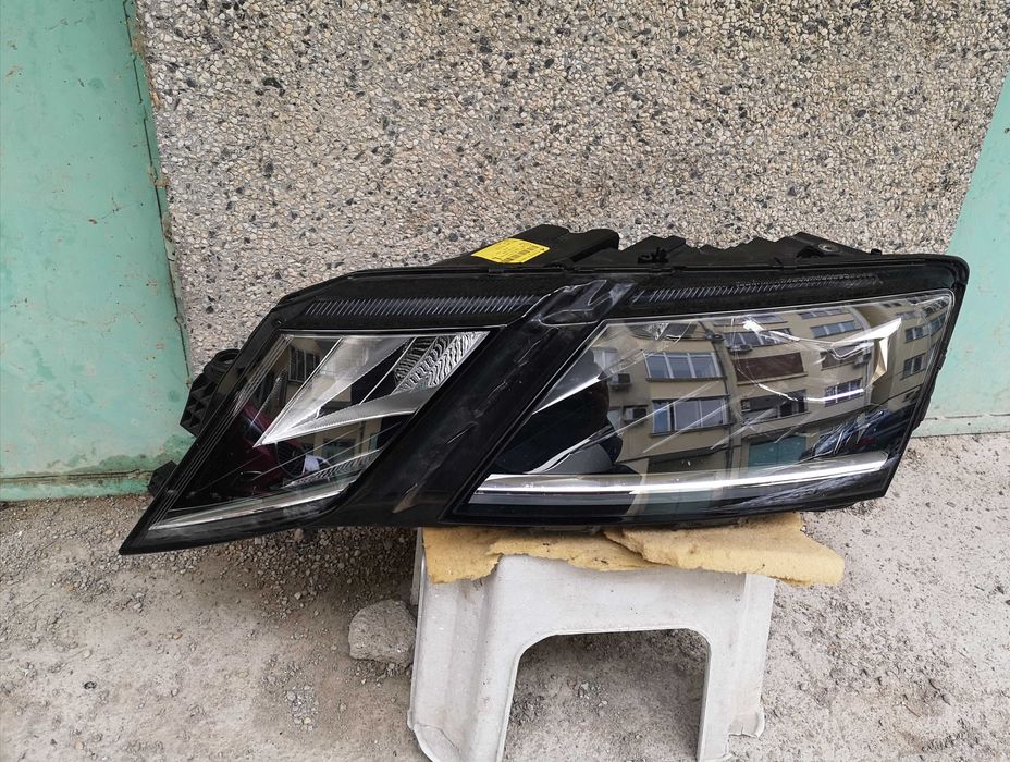 Оригинални   фарове Ляв Десен  Шкода Октавия Skoda Octavia Full Led