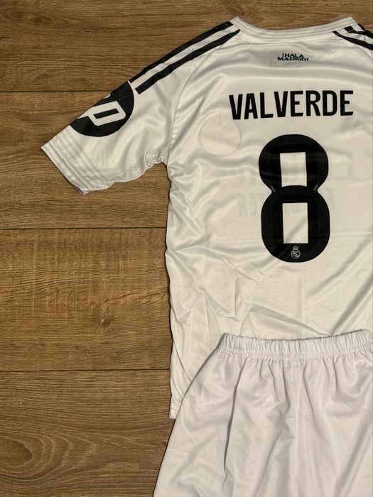 Compleu fotbal copii Real Madrid - Valverde