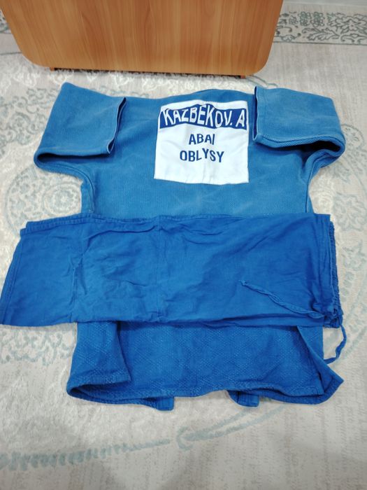 Продам кимоно для дзюдо