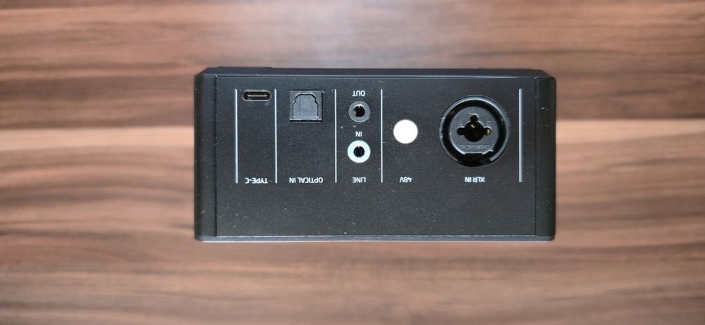 Комплект: HyperX - ProCast + кабел + Razer audio Mixer + стойка