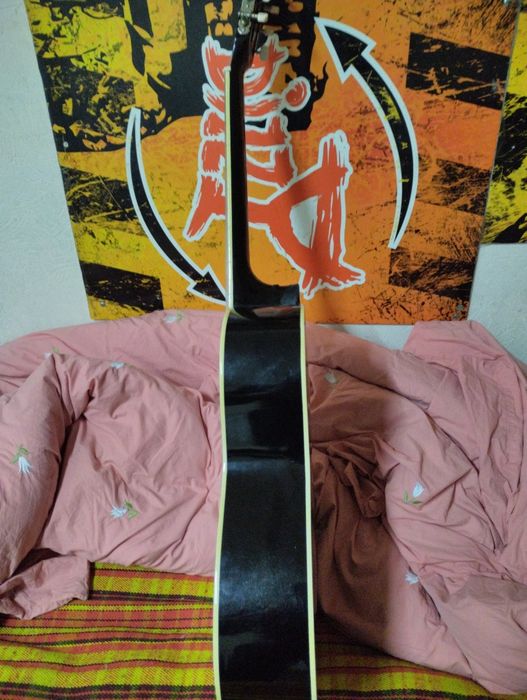 Классическая гитара.