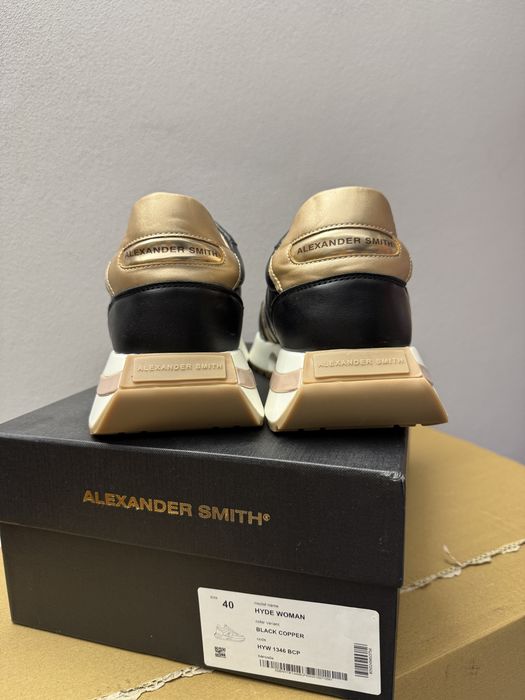 Сникърси Alexander Smith