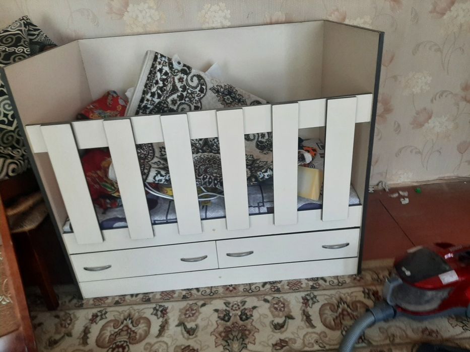 детская кровать деревянная