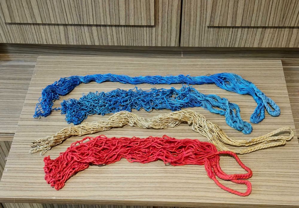 Продаётся раритетный советский   складной чемодан  и сумки авоськи.