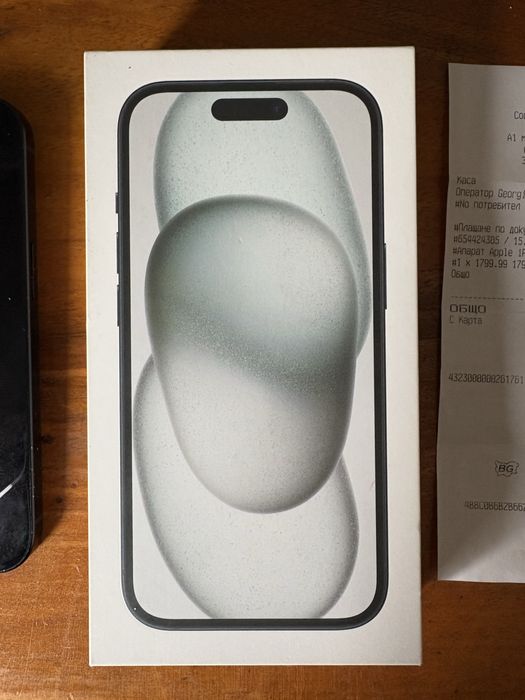 Продавам iphone 15