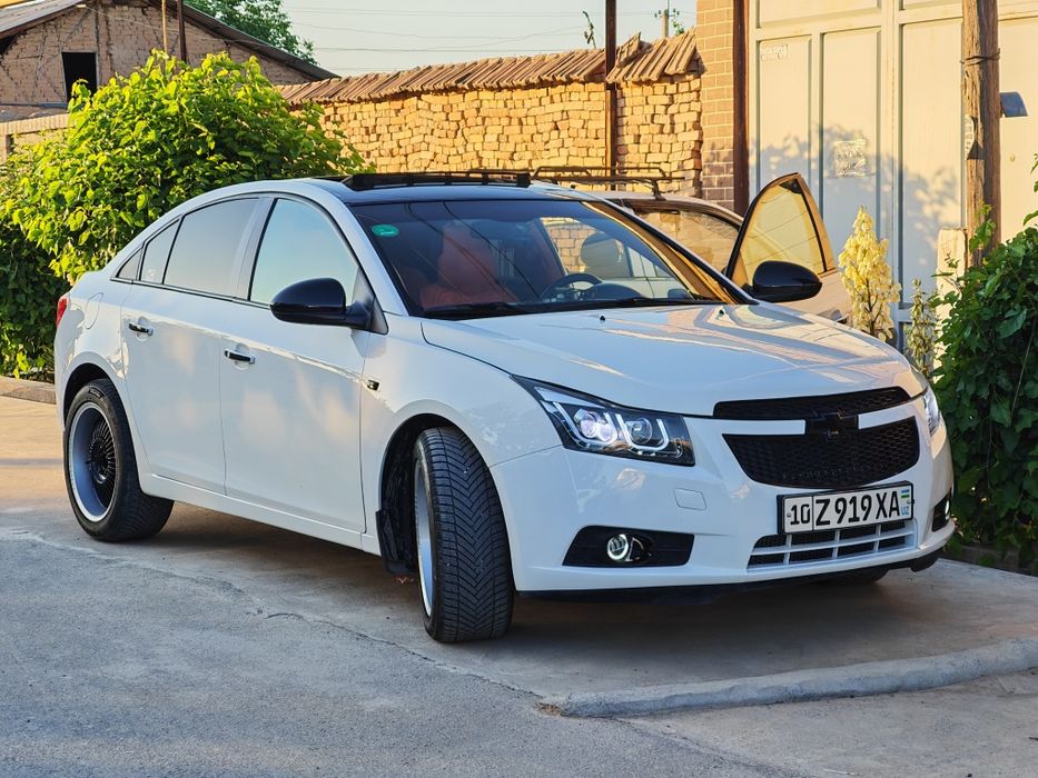 Продам Chevrolet Cruze 1.8L Ideal sostoyanie
