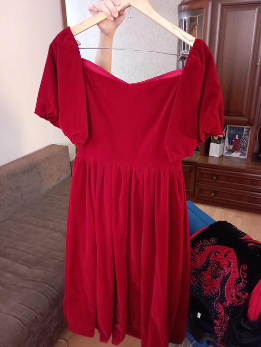 Продам платье буу