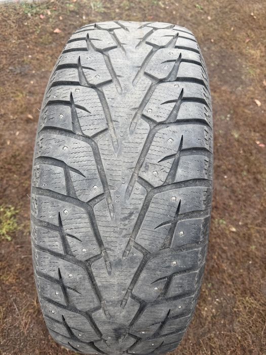 Резина Якогама 285/65 R 17