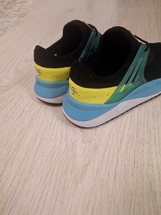 Adidasi Puma Spongeboob marimea 32.