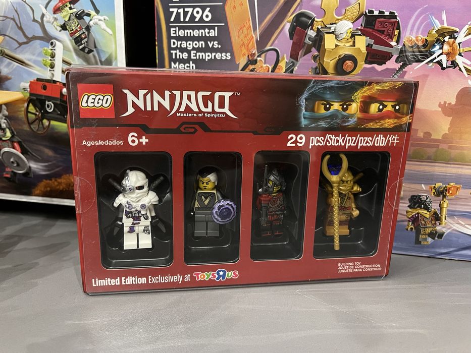 Фигурки лего на продажу