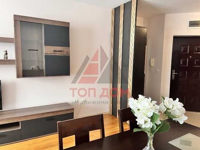 Дава се под наем Двустаен апартамент в Варна, Цветен квартал - 63 кв.м за 550 € - Снимка #2