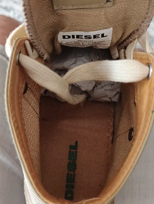 Tenesi înalți/pantofi sport Diesel Industry-mar.42, în cutie