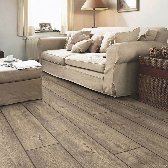 ламинат , плинтусь