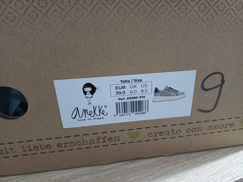 Дамски сникърси Anekke