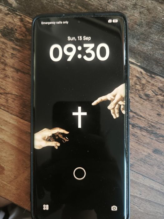 Продавам Xiaomi 12 pro