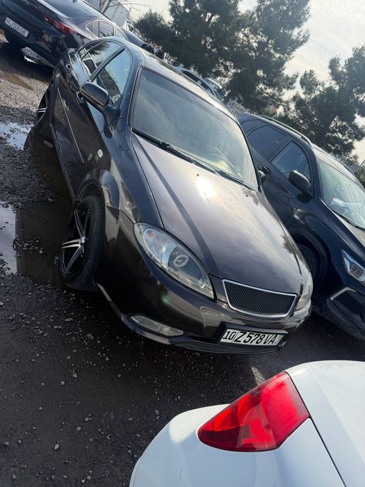 Ласетти сотилади метан газ