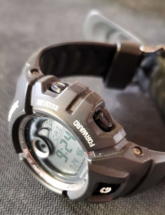 Часовник Casio G-Shock G-2900