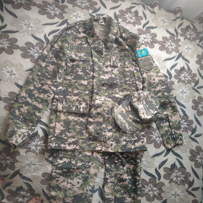 Продам форму для колледжа.