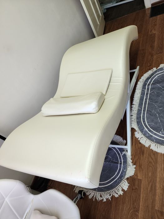 Анатомическая кушетка