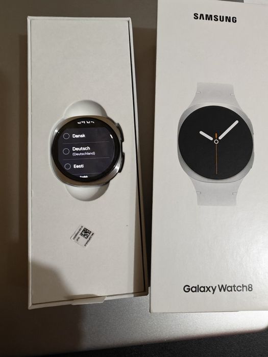 Vând SAMSUNG GALAXY watch 8 LTE 40mm White..