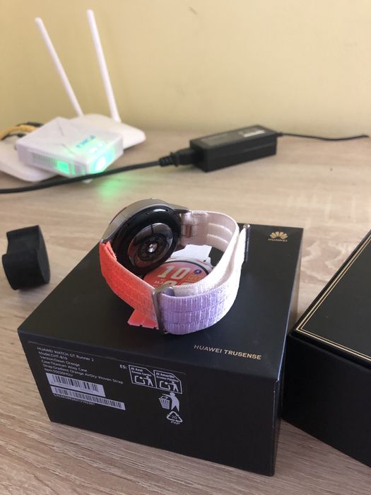 Smartwatch (Ceas)  HUAWEI Watch GT Runner 2 - Titanium, Dawn Orange (Impecabil, Cutie)