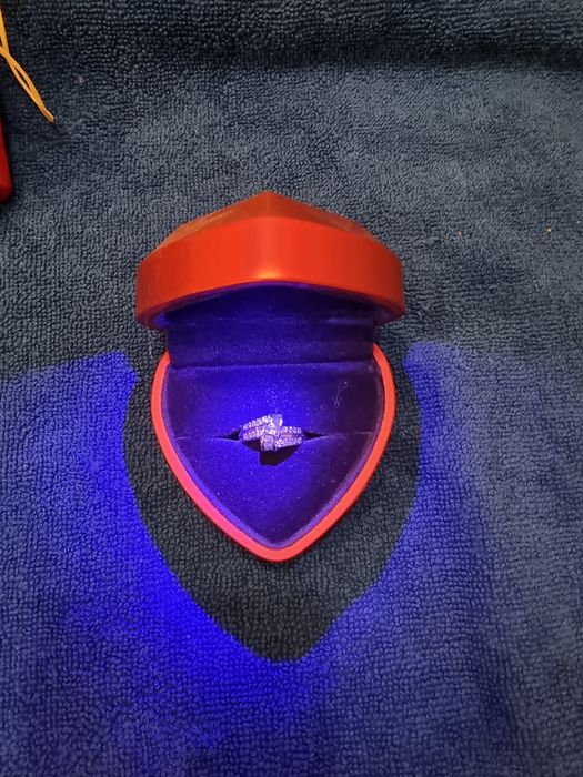 18к Златен пръстен с диаманти 0,87к