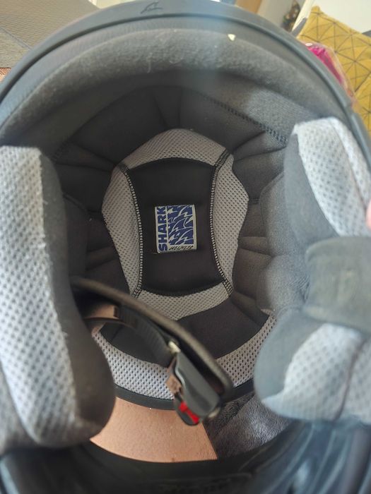 Каска за мотор SHARK