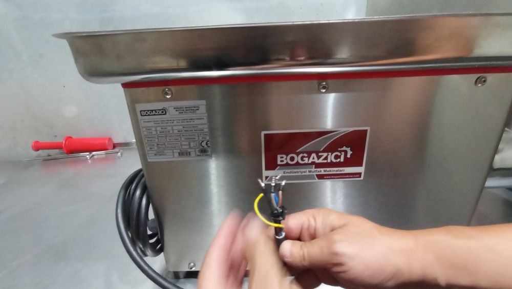 Продам мясорубку новая