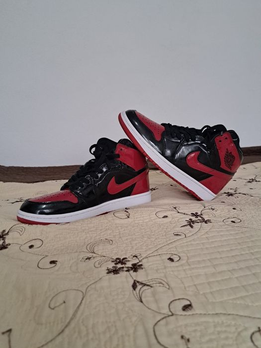 Vând adidași Jordan 1