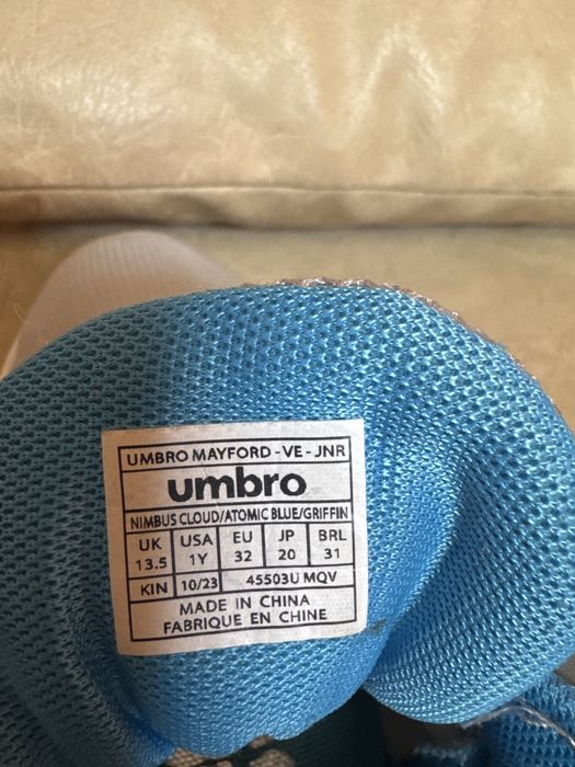 Adidasi Umbro nr. 32 copii - culoare gri deschia nr. 32