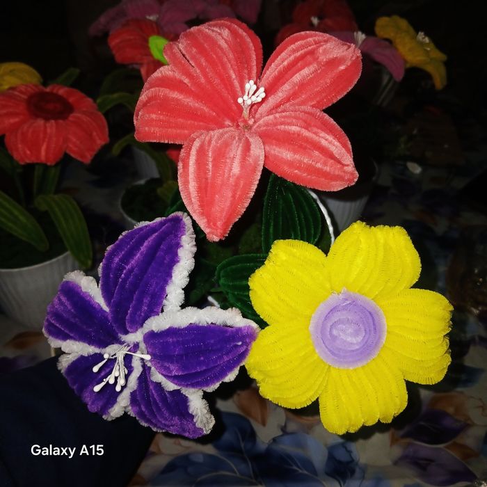 GULLAR sotiladi qo‘l mexnati