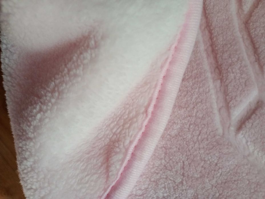 Ново пухкаво детско одеало Golden spring