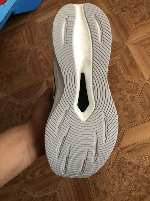 li-ning кроссовка