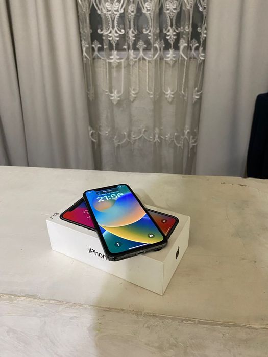 Айфон Х 256гб каропка все есть