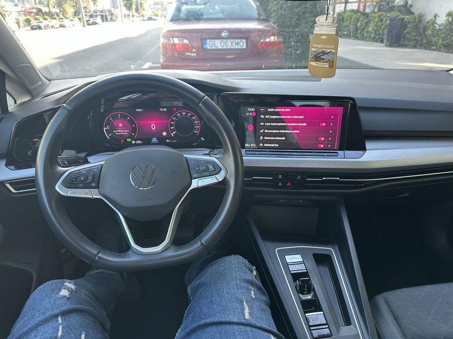 Vand Golf 8 Life, 2023, 2.0 diesel, 116 cai, automat 7+1, km 199.990